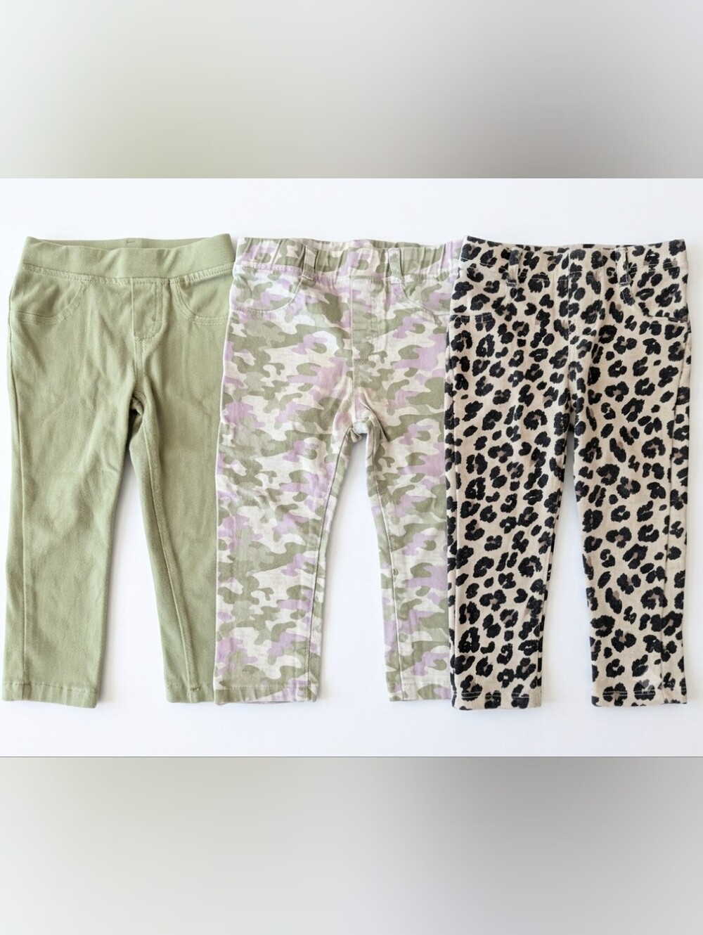 Garanimals Bundle of 3 Jeggings in Green Leopard, and Camo Prints Size 2T